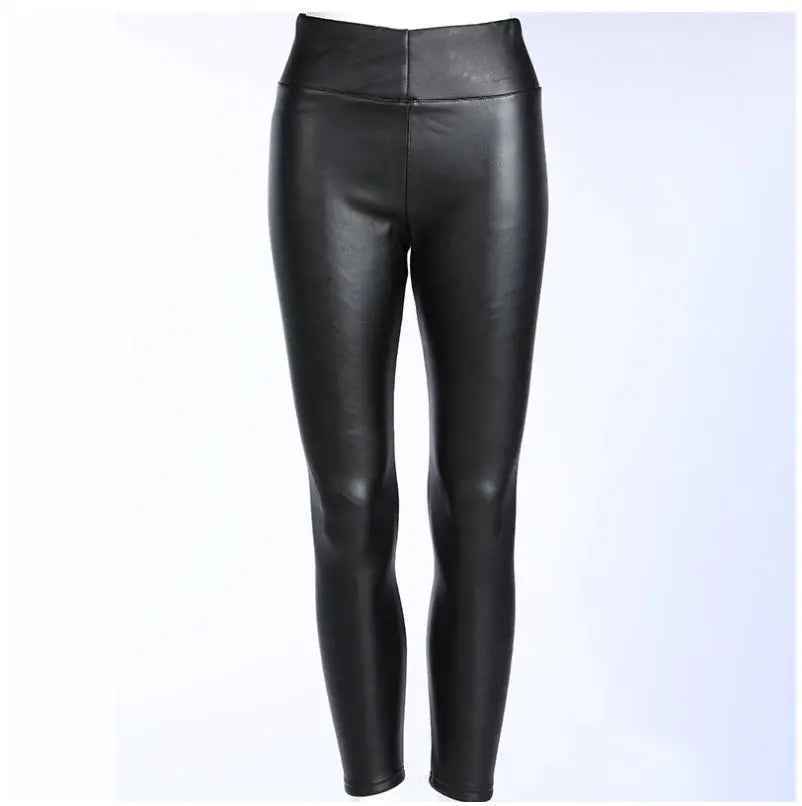 🖤 Stay Warm & Stylish: Why Faux Leather Plush Leggings Are a Winter Must-Have - Leggings Co